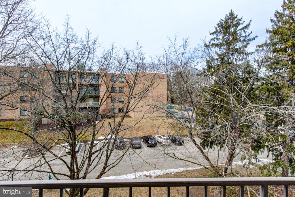 1655 OAKWOOD DRIVE Unit: CONDO 403