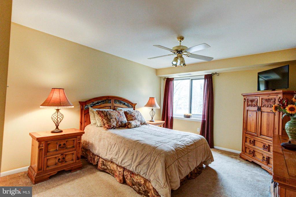 1655 OAKWOOD DRIVE Unit: CONDO 403