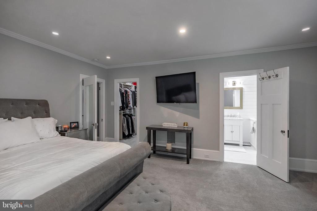 305 WISTER ROAD