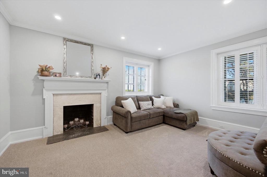 305 WISTER ROAD