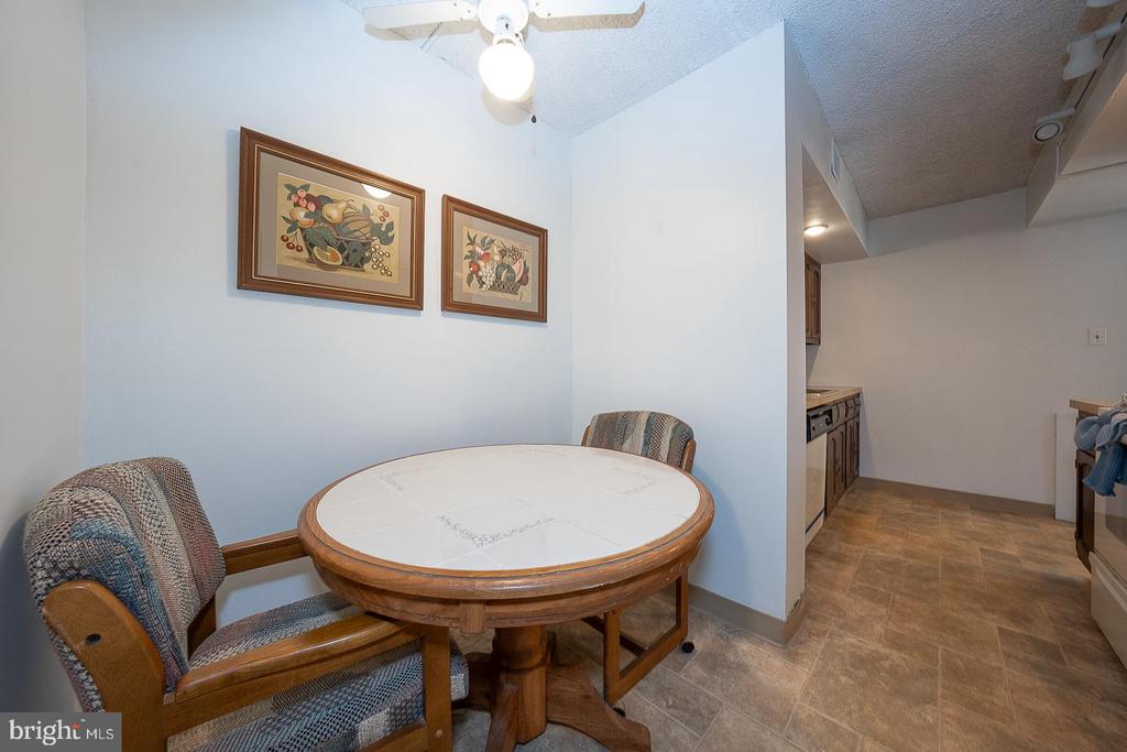 19 ROCK HILL ROAD Unit: 1-G