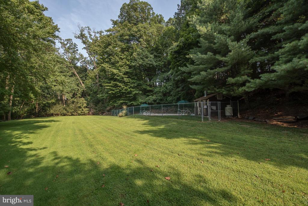 19 ROCK HILL ROAD Unit: 1-G
