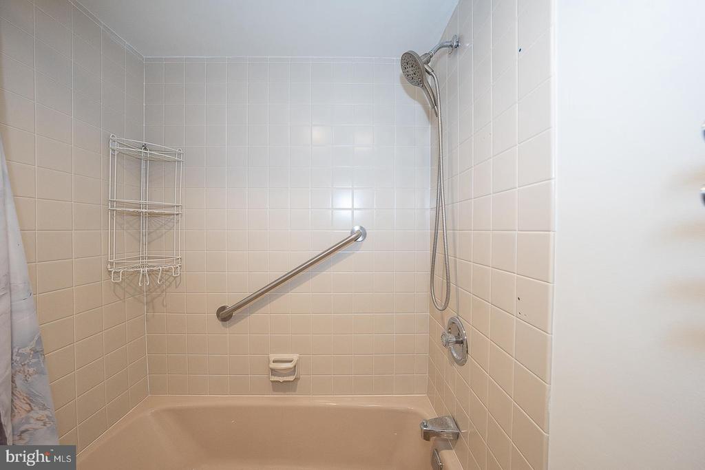 20925 VALLEY FORGE CIRCLE Unit: 925