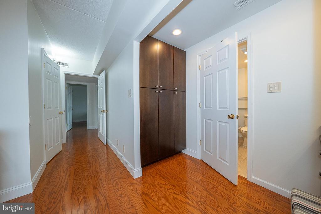 20925 VALLEY FORGE CIRCLE Unit: 925