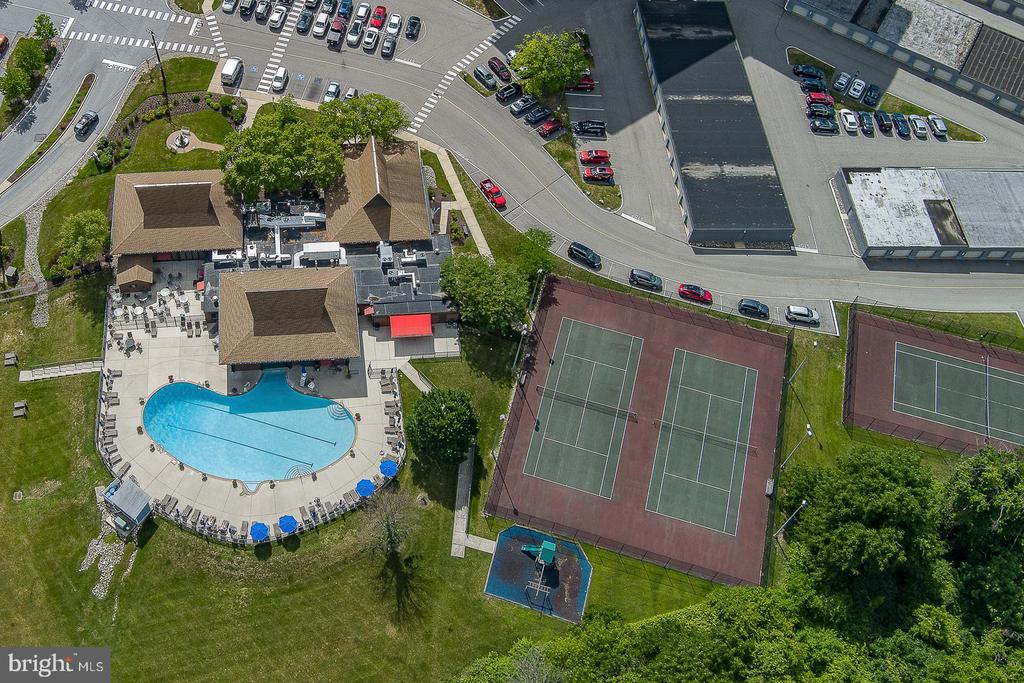 20925 VALLEY FORGE CIRCLE Unit: 925