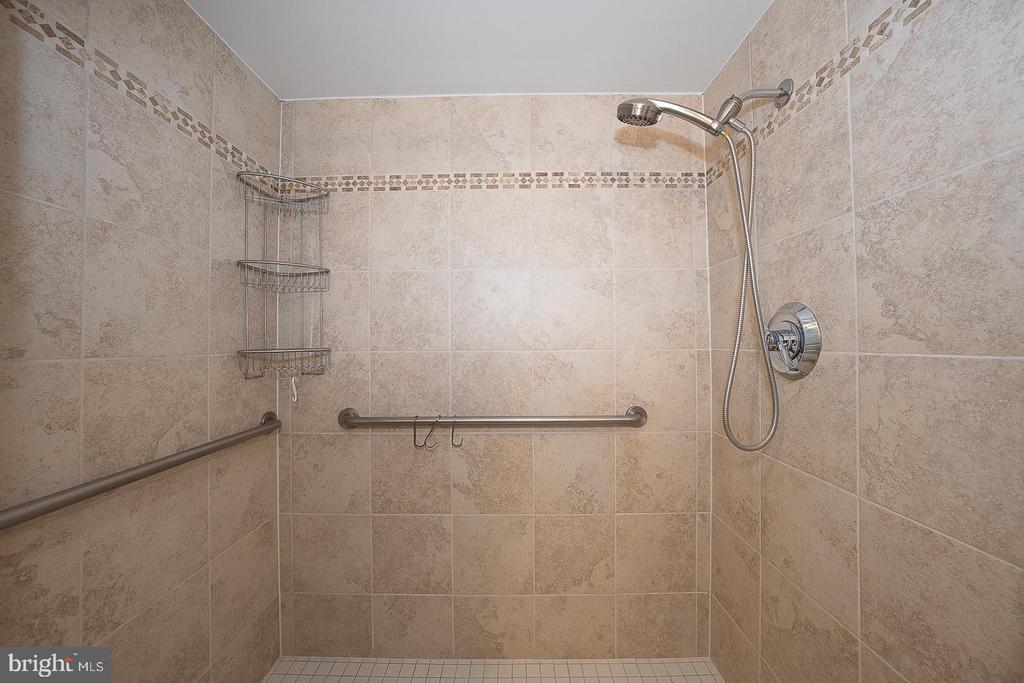 20925 VALLEY FORGE CIRCLE Unit: 925