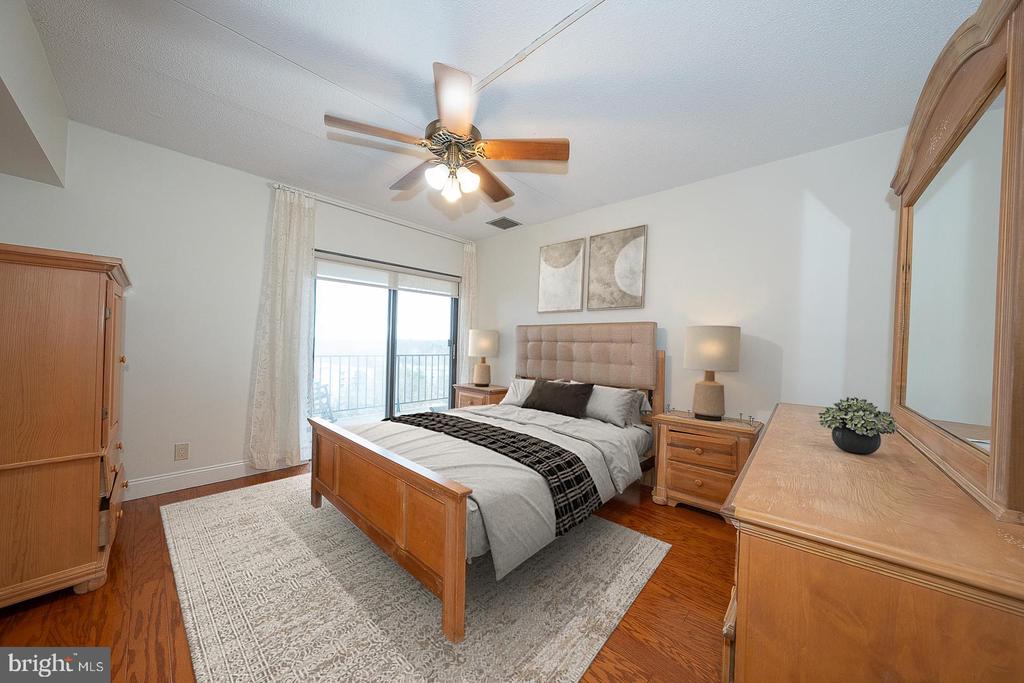 20925 VALLEY FORGE CIRCLE Unit: 925
