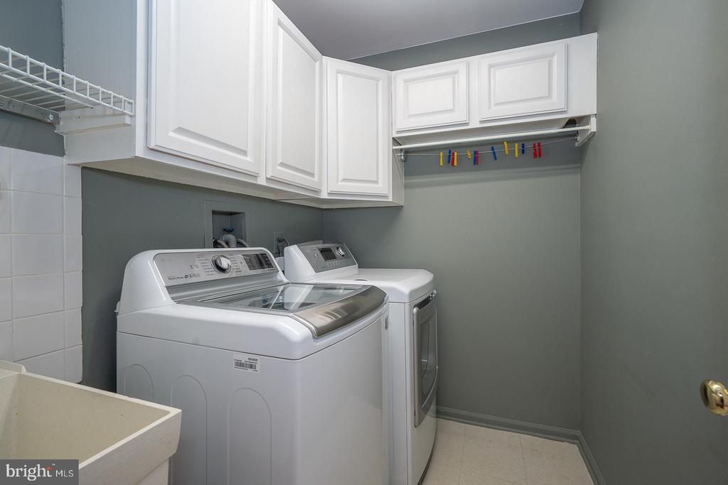 234 LOOKOUT PLACE