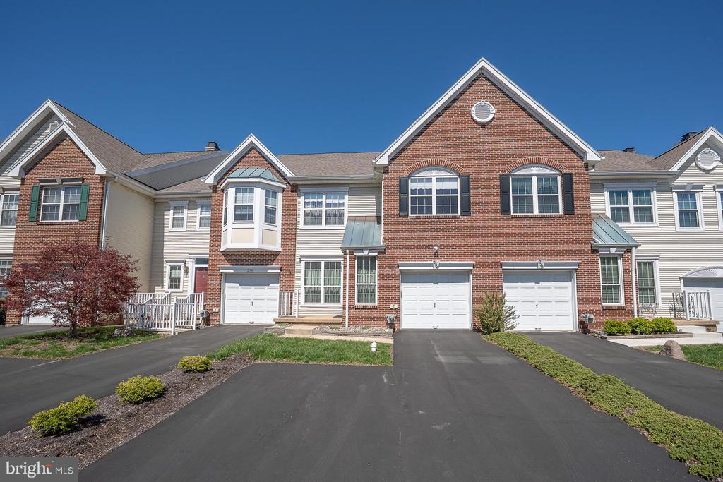 234 LOOKOUT PLACE