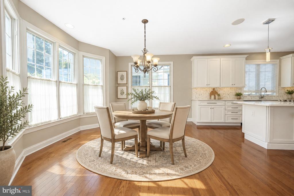 1109 RIVERVIEW LANE