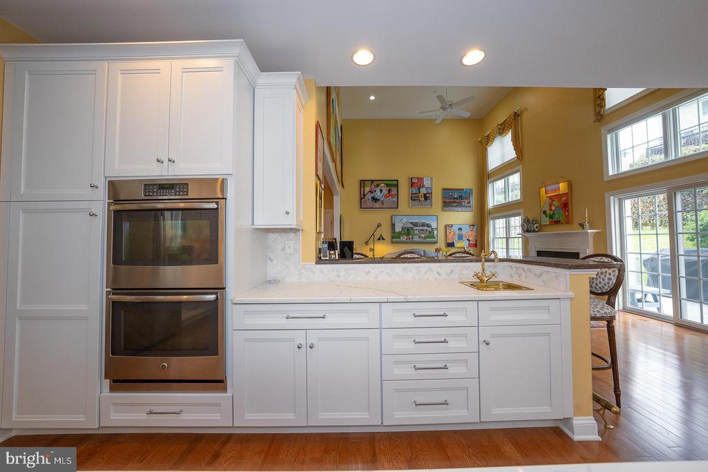 1109 RIVERVIEW LANE