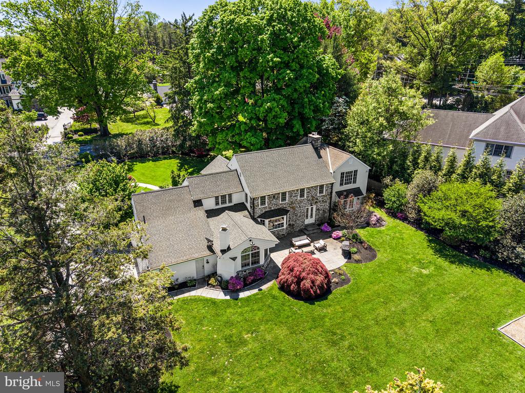1208 WAVERLY ROAD