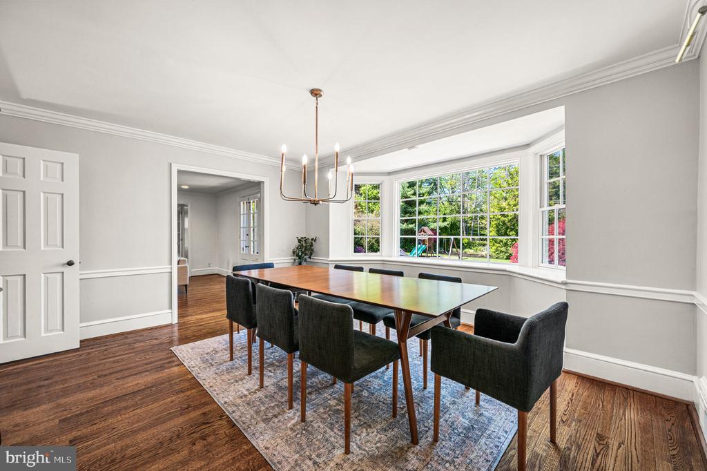 1208 WAVERLY ROAD
