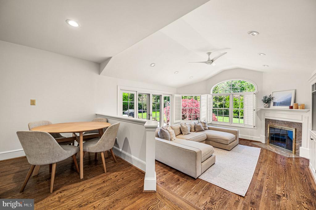 1208 WAVERLY ROAD