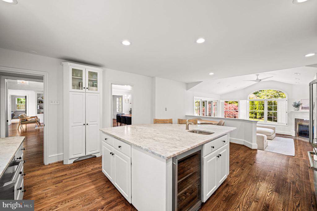 1208 WAVERLY ROAD