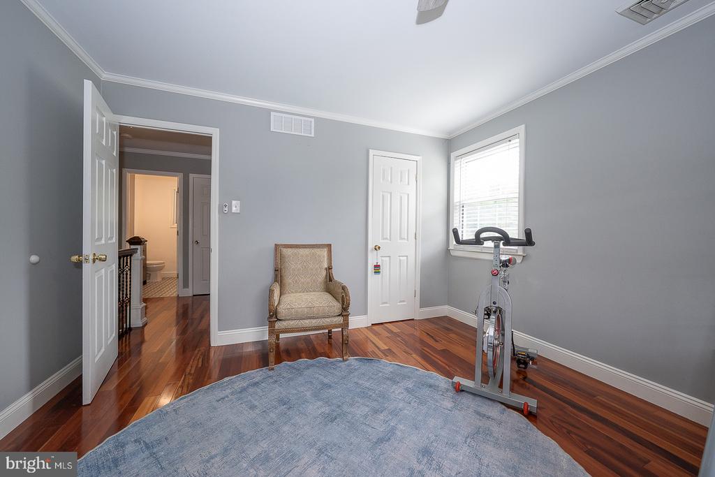 3 IROQUOIS DRIVE