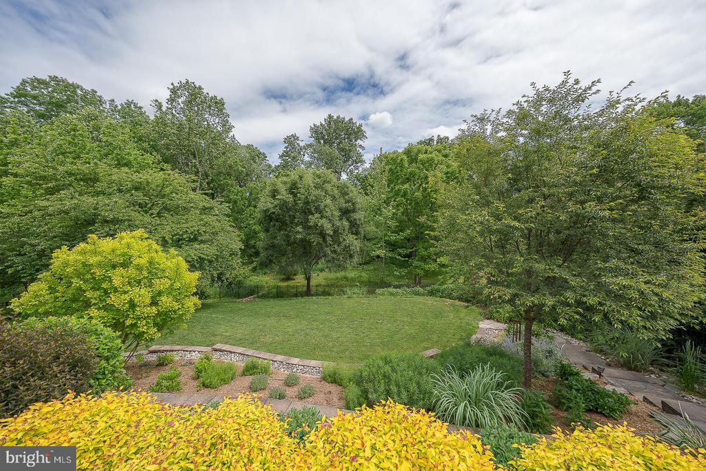 3 IROQUOIS DRIVE
