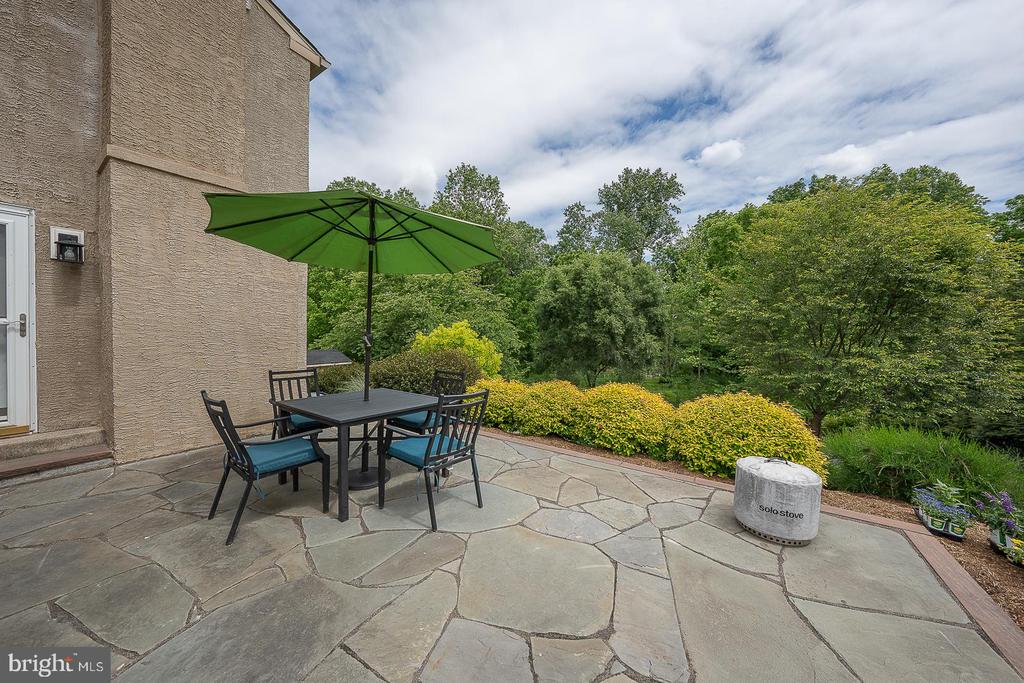 3 IROQUOIS DRIVE