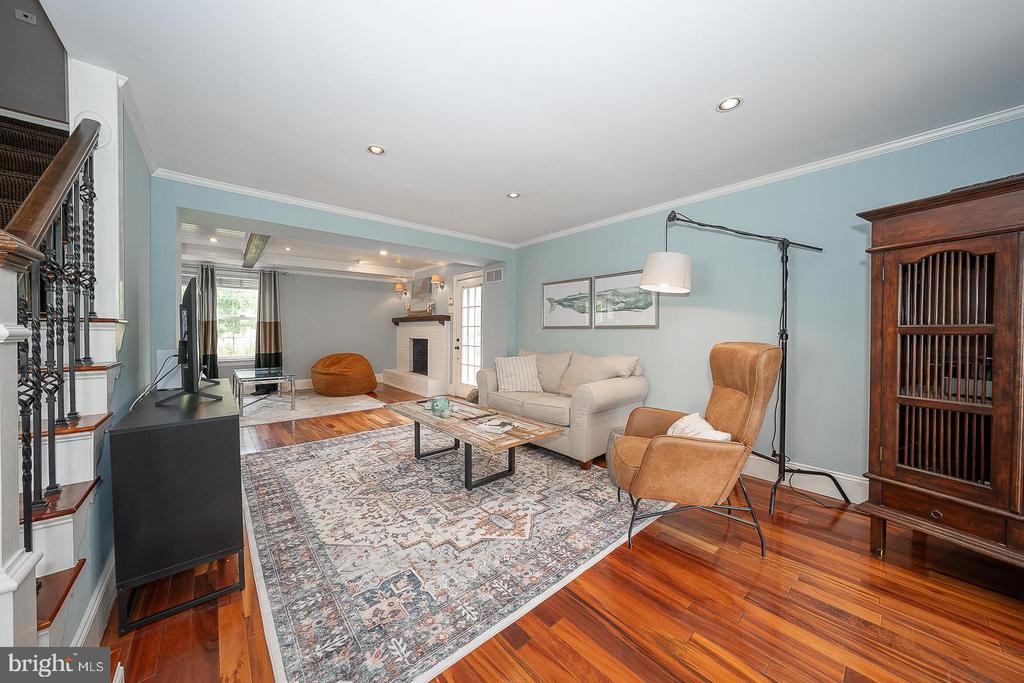 3 IROQUOIS DRIVE