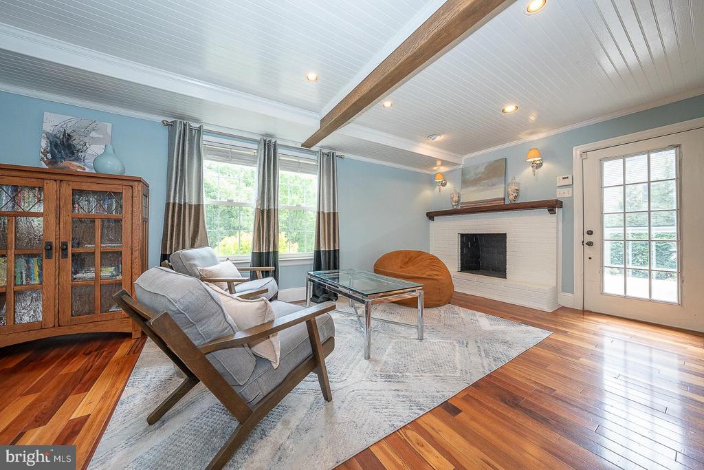 3 IROQUOIS DRIVE
