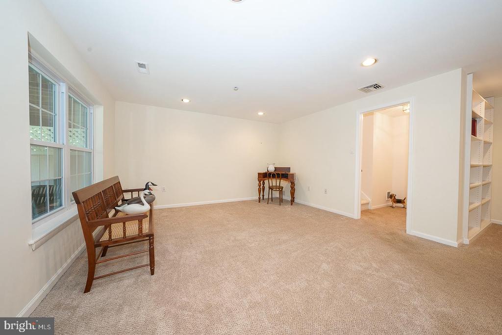 112 LEMONTON WAY