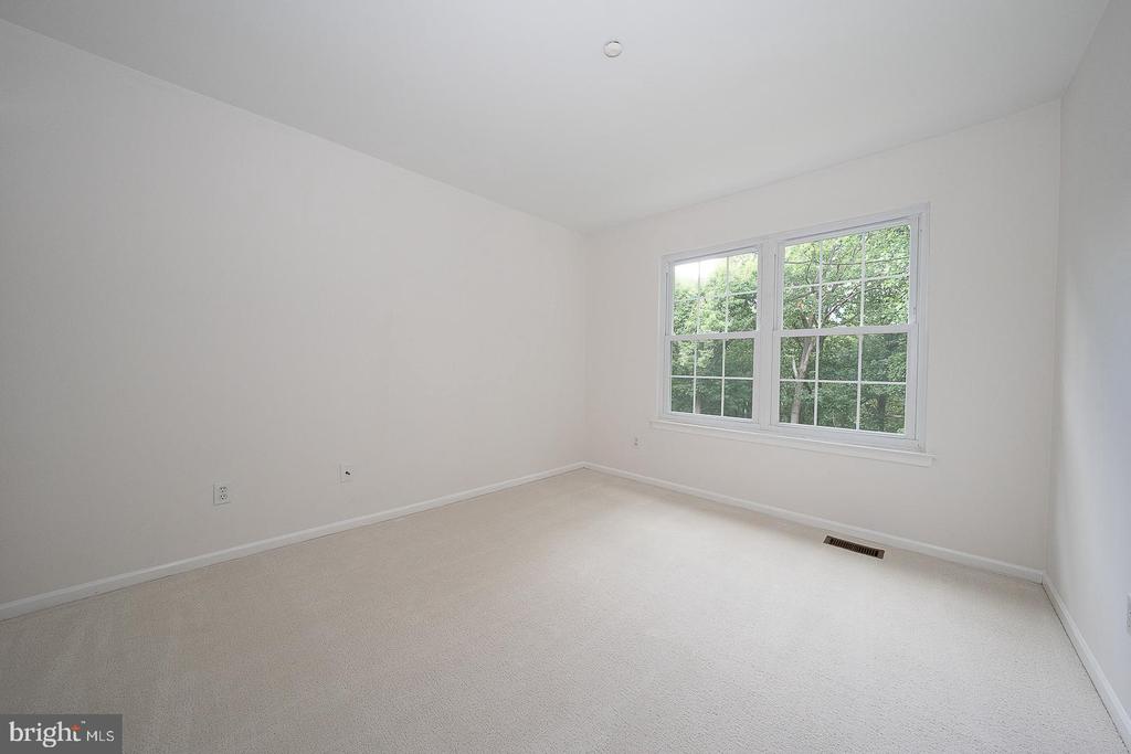 112 LEMONTON WAY