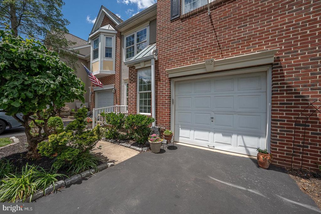 112 LEMONTON WAY