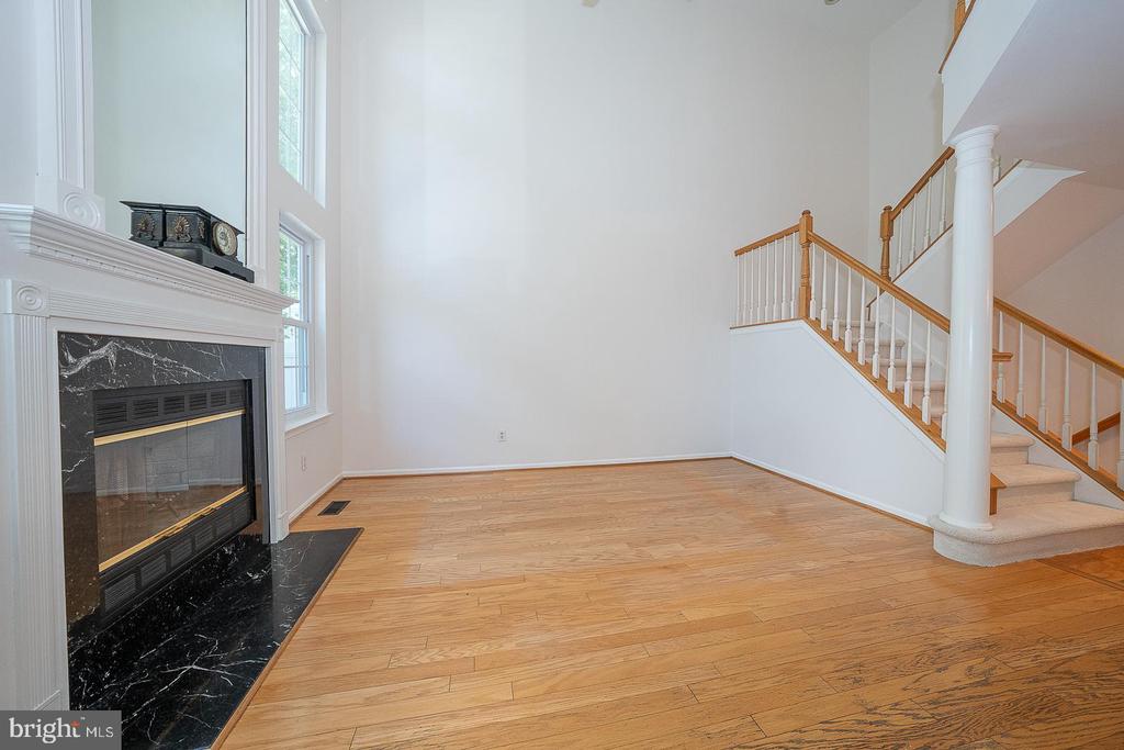 112 LEMONTON WAY