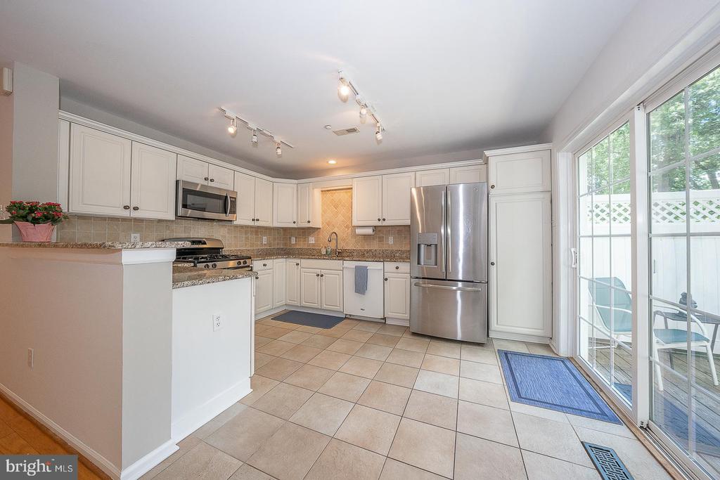 112 LEMONTON WAY