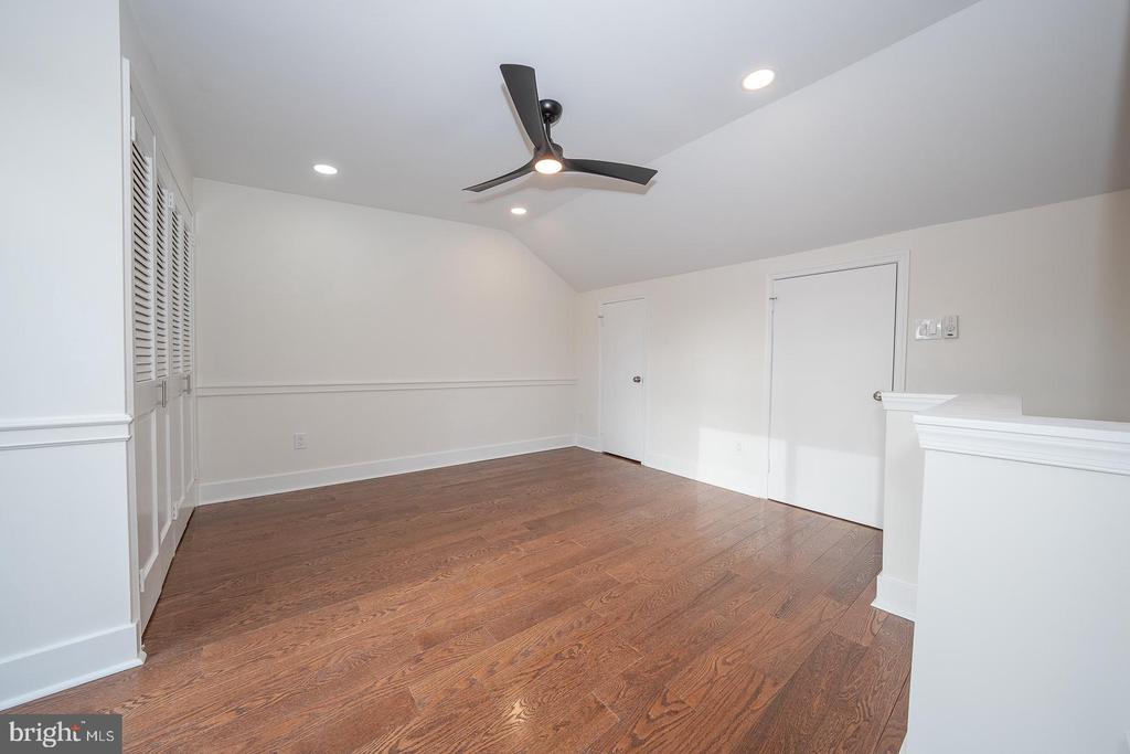 15 LLANFAIR ROAD Unit: A