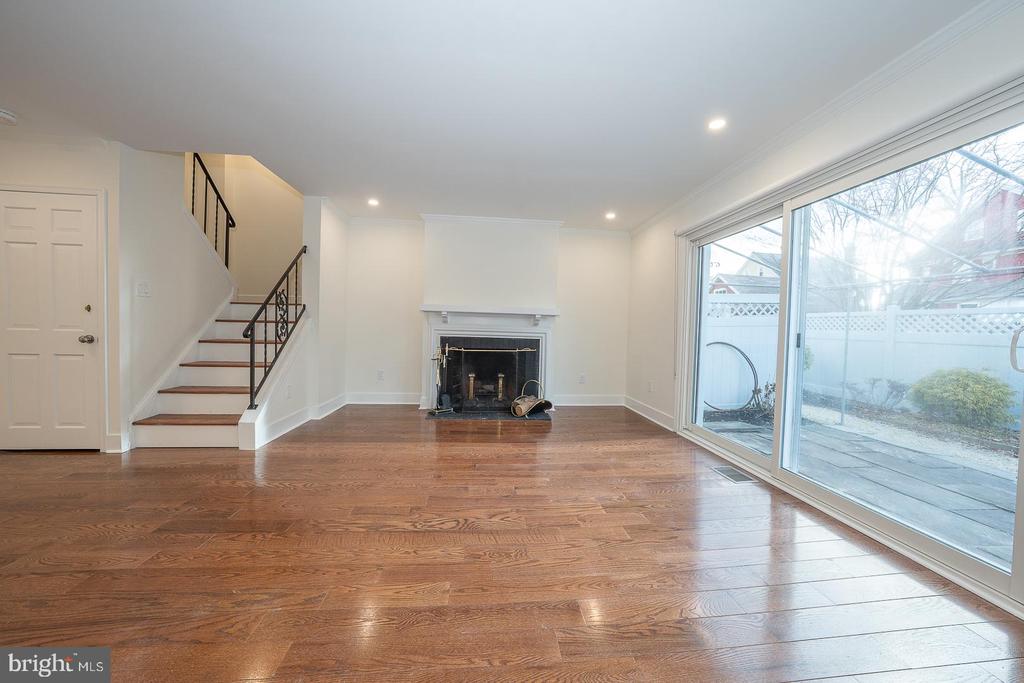 15 LLANFAIR ROAD Unit: A