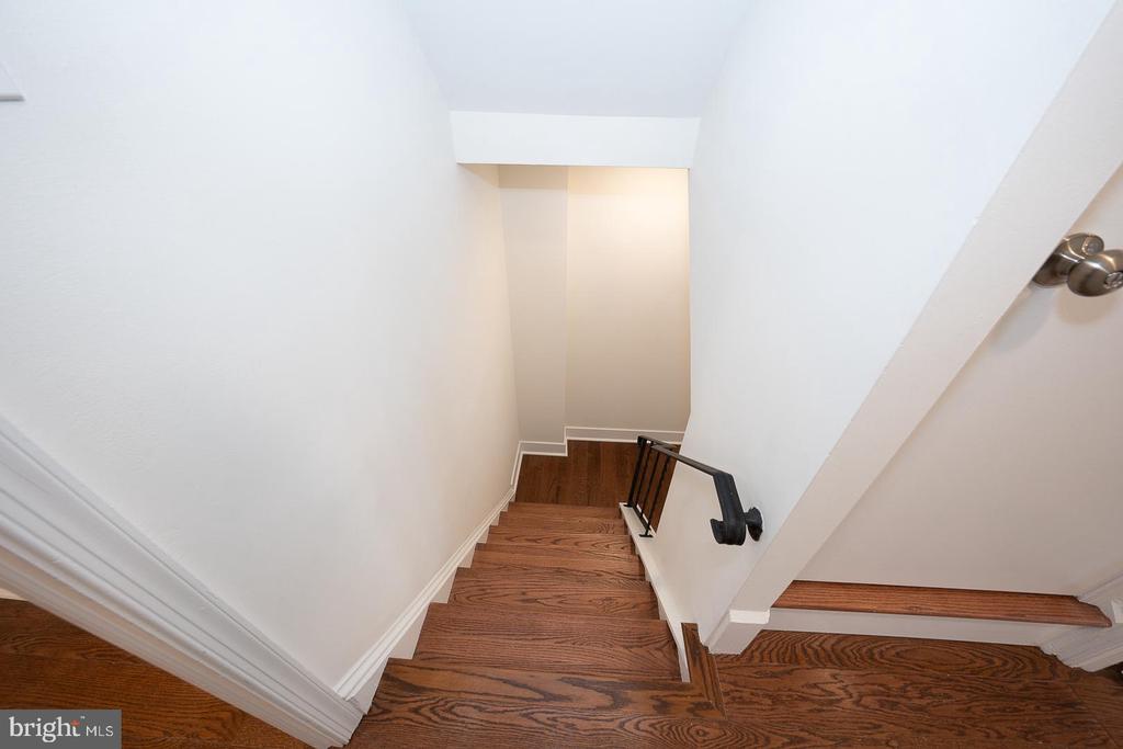 15 LLANFAIR ROAD Unit: A