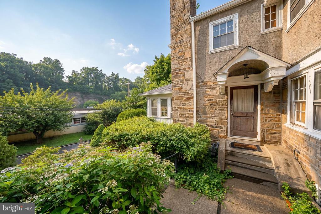 40 ROCK HILL ROAD