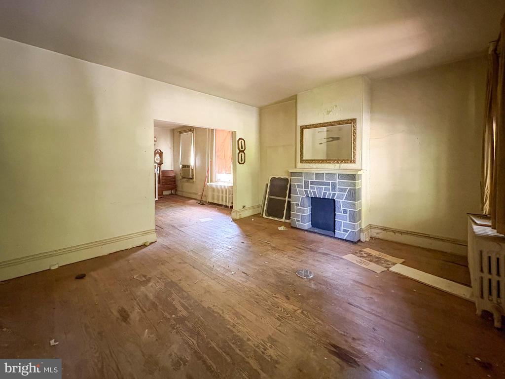 317 MARYWATERSFORD ROAD
