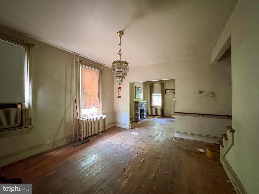 317 MARYWATERSFORD ROAD