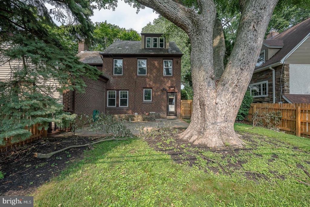 52 ROCK GLEN ROAD