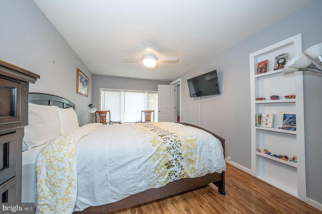 452 ROCK GLEN DRIVE