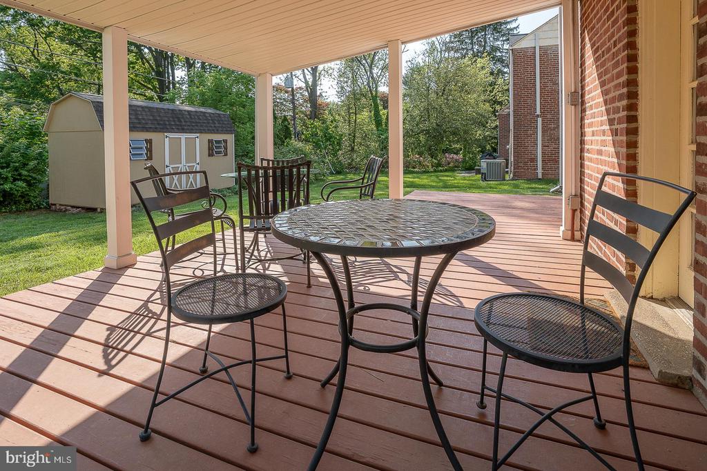 452 ROCK GLEN DRIVE
