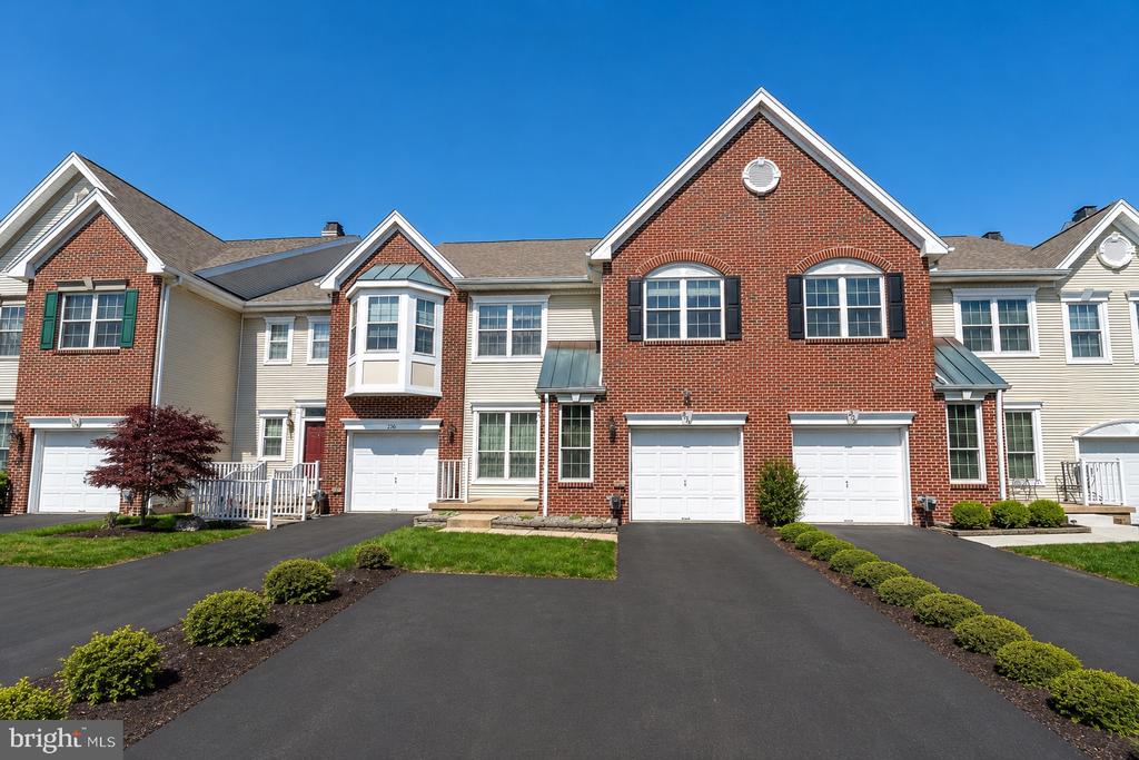 234 LOOKOUT PLACE