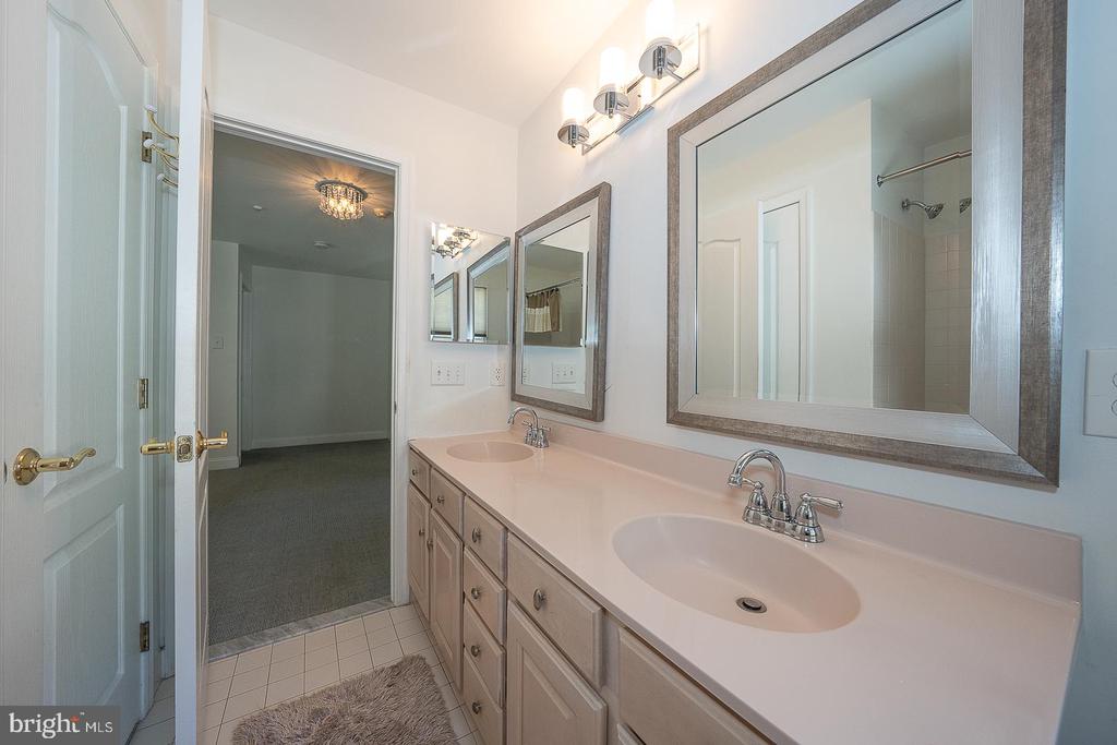 412 MERION HILL LANE