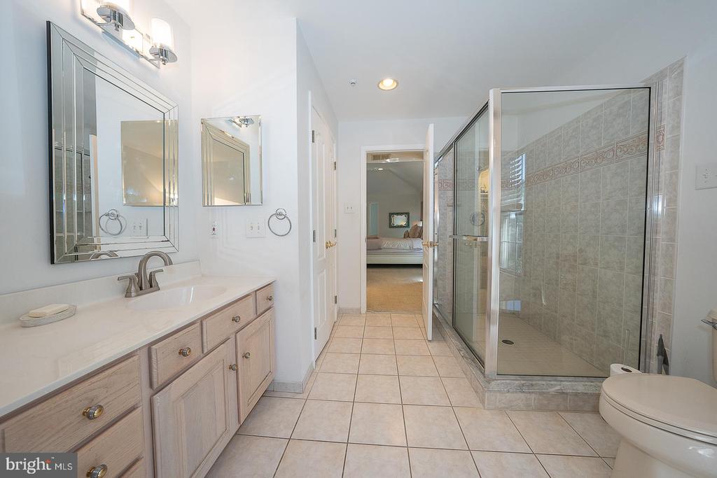 412 MERION HILL LANE