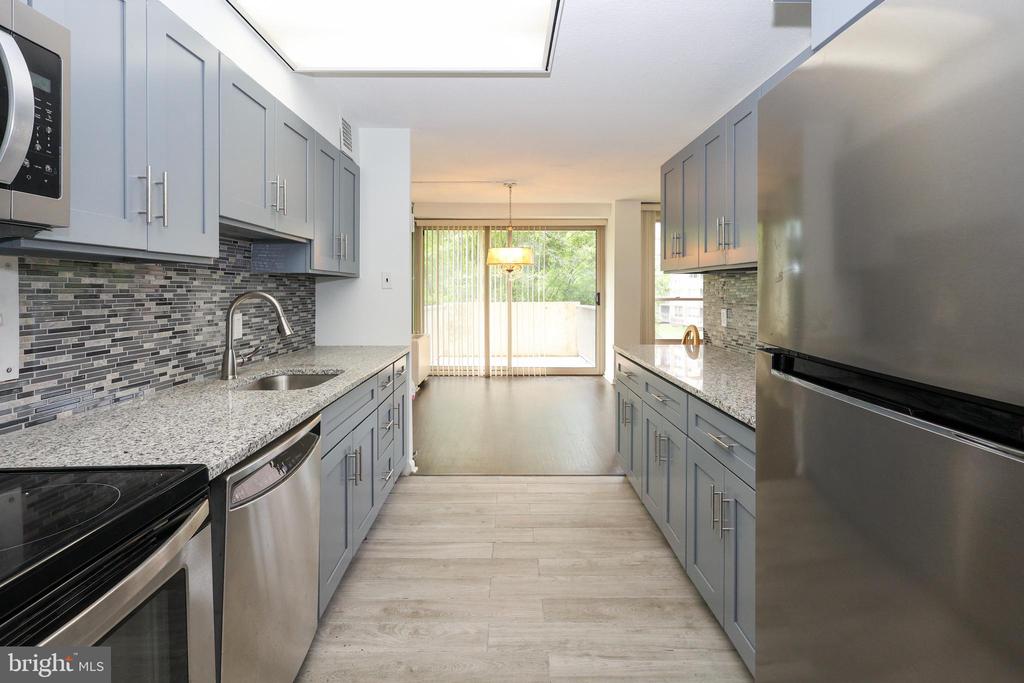 1001 CITY AVENUE Unit: E-405