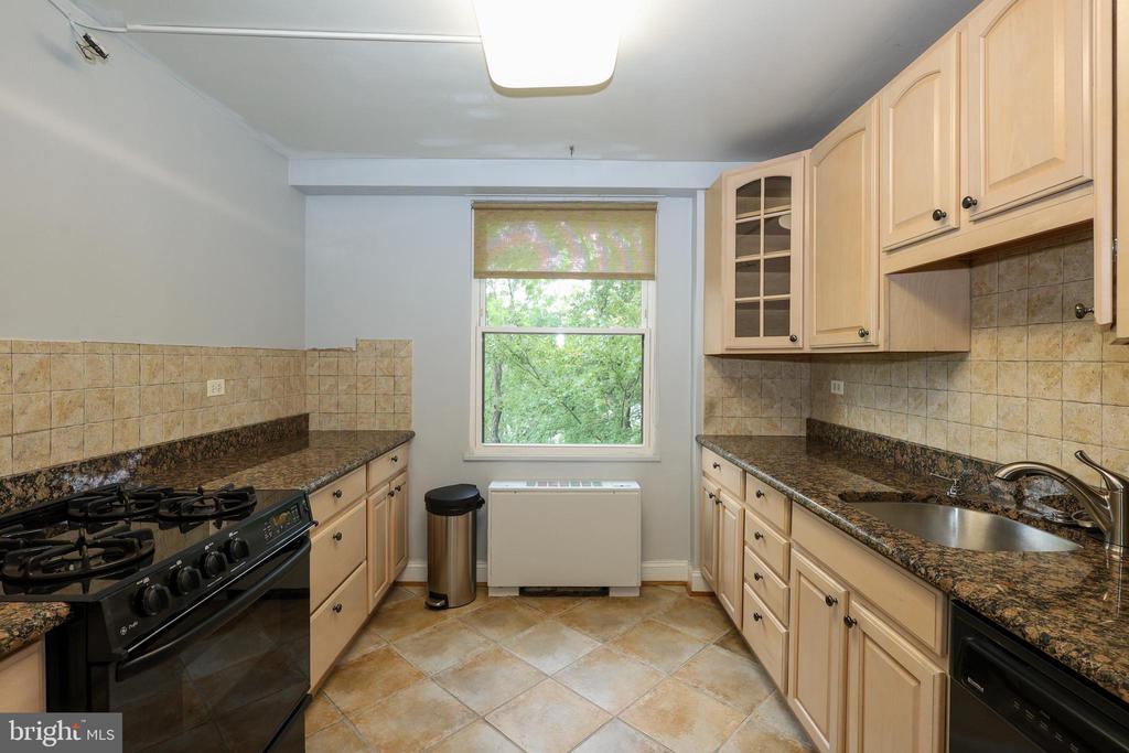1600 HAGYS FORD ROAD Unit: 6-E
