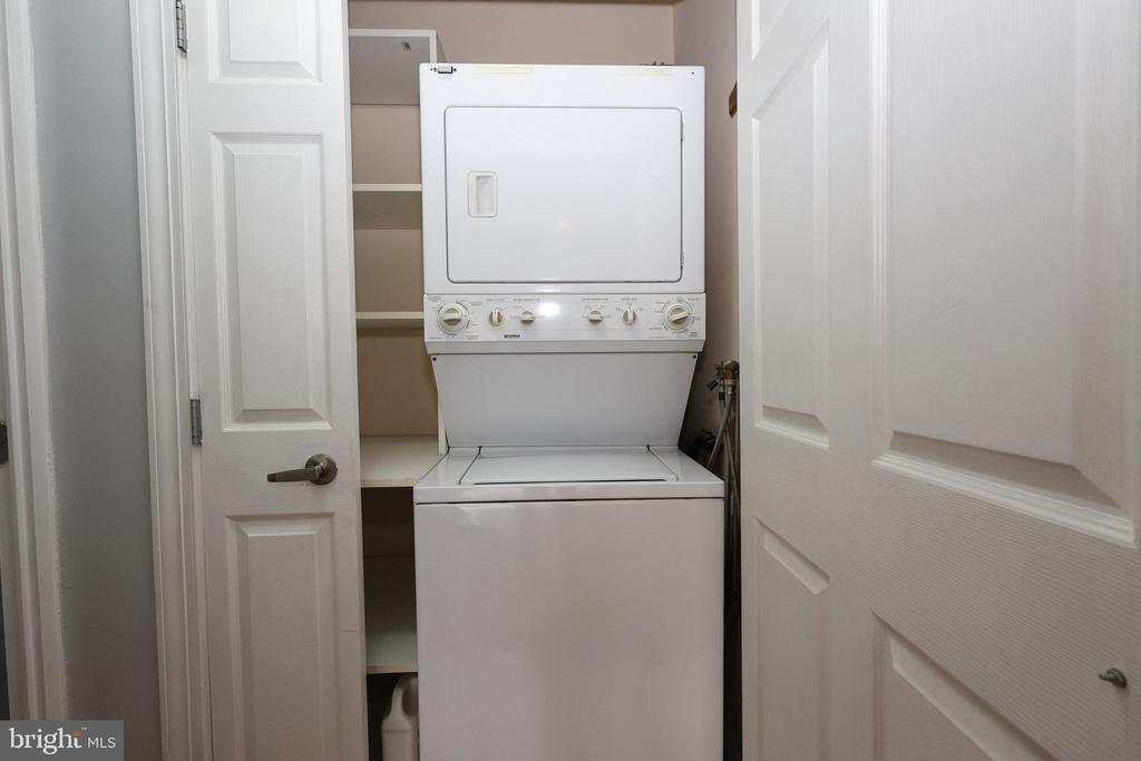 1600 HAGYS FORD ROAD Unit: 6-E