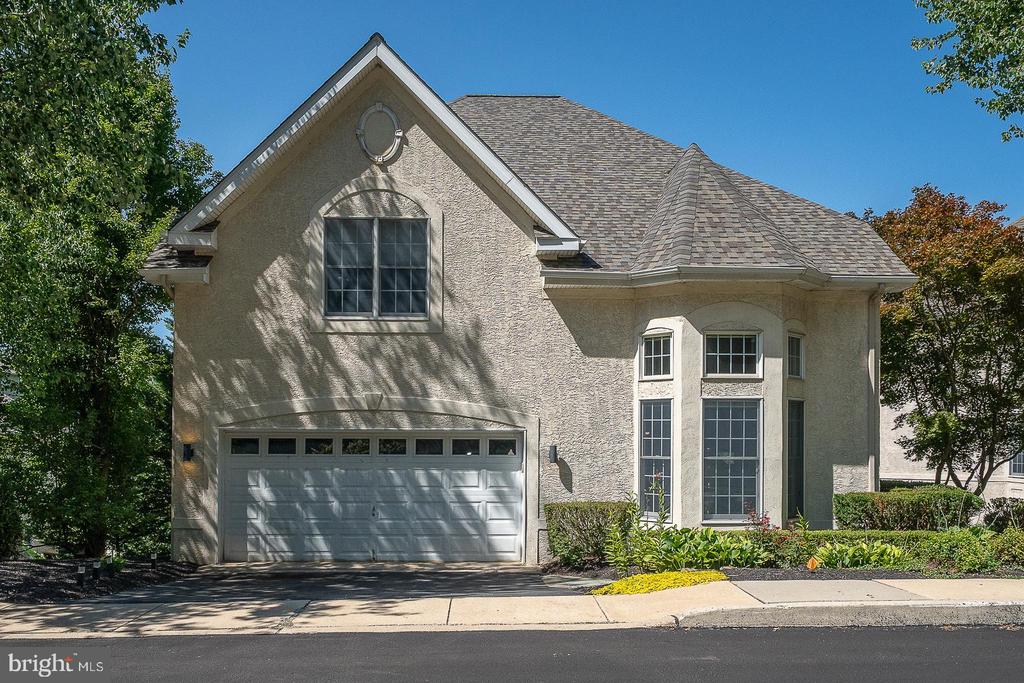 412 MERION HILL LANE