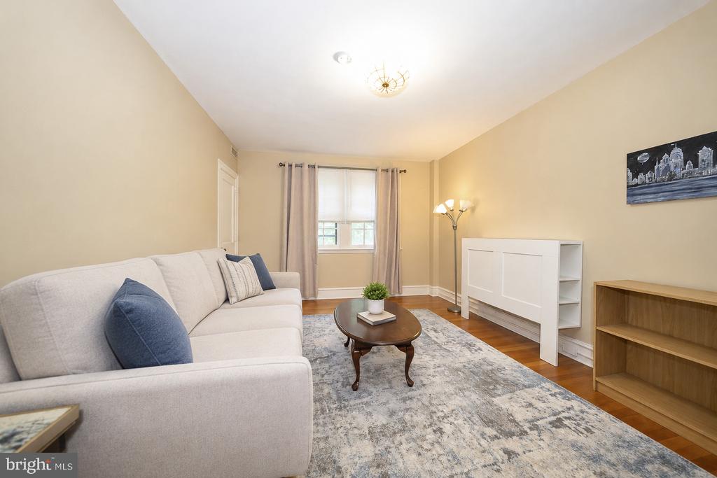 415 CITY AVENUE Unit: H-2