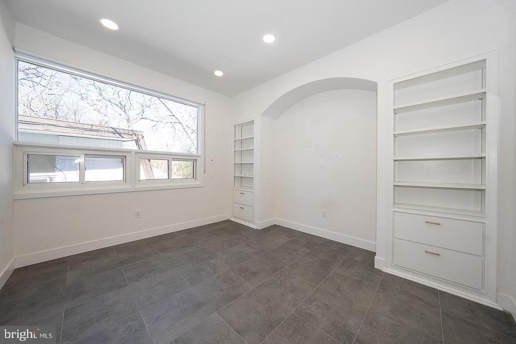 39 FAIRVIEW ROAD