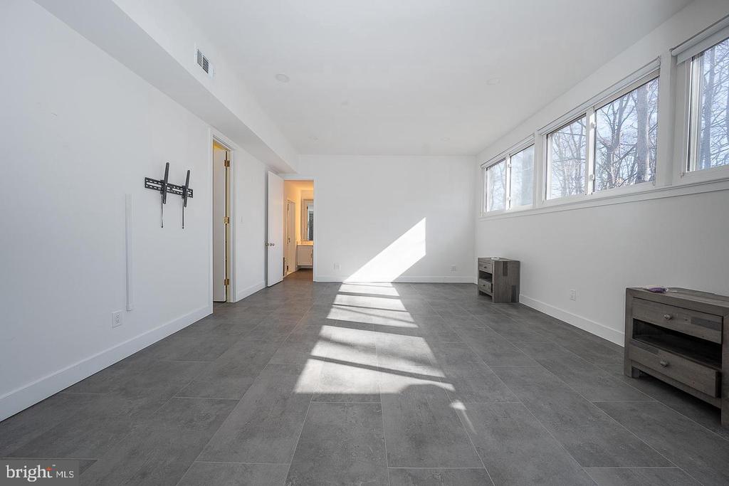 39 FAIRVIEW ROAD