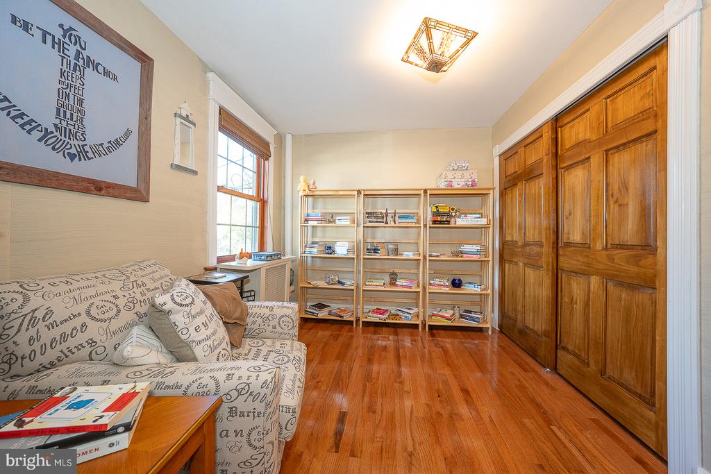 513 E WYNNEWOOD ROAD Unit:           