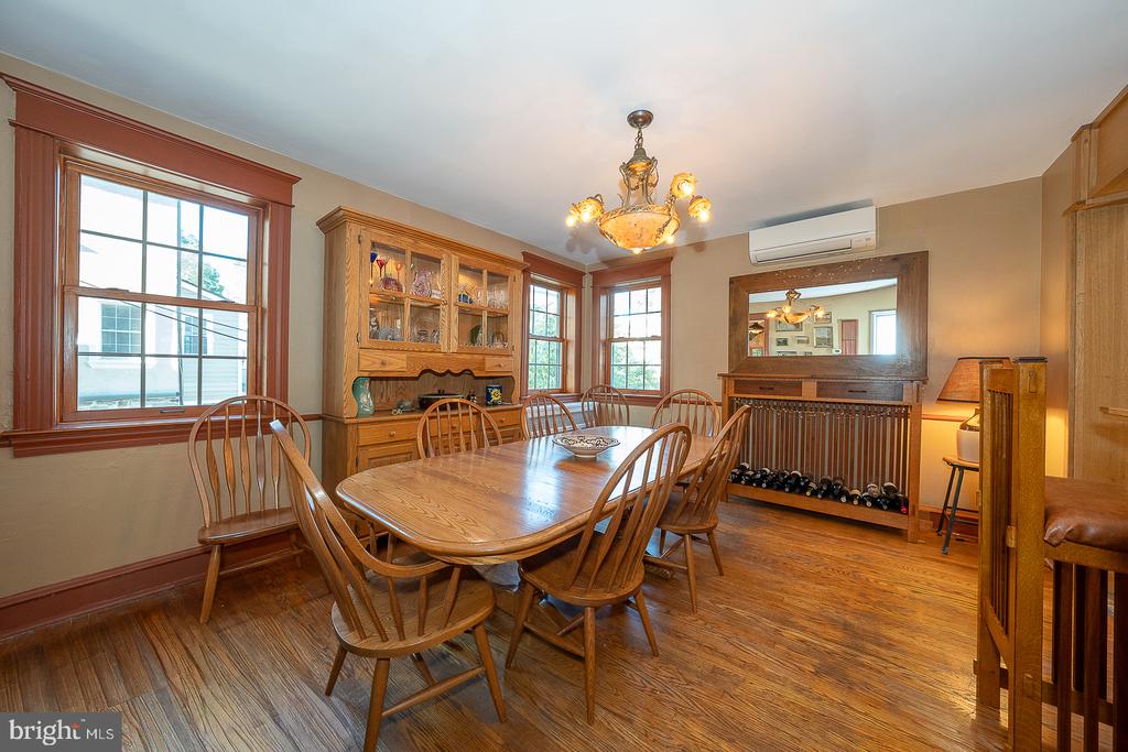 513 E WYNNEWOOD ROAD Unit:           